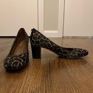 Donald J Pliner Giraffe Coarse Hair Print Block Heels Women's size 7